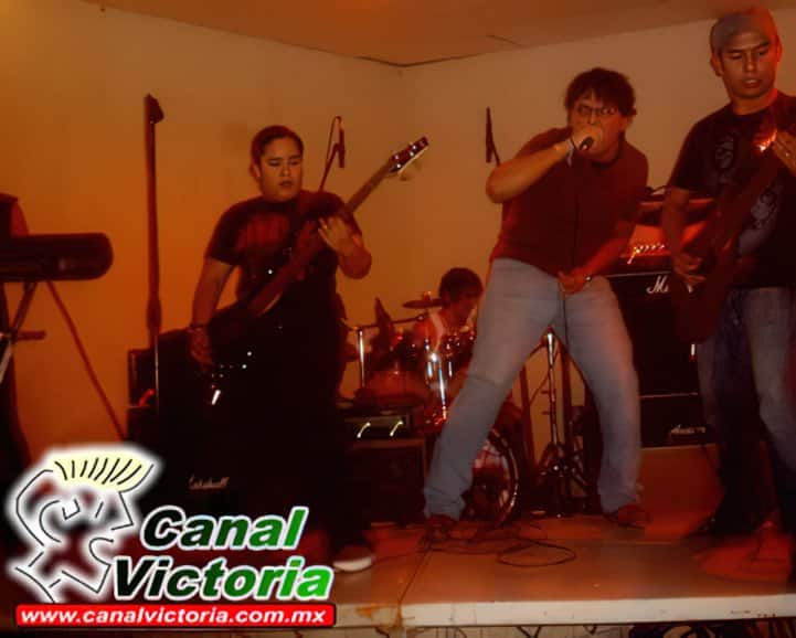 Tocada Rockera en Cantares [17-11-2007]